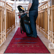 Jet-Print Plus - Branded mat in a golf club, a man waits with his golf clubs in a narrow passage
